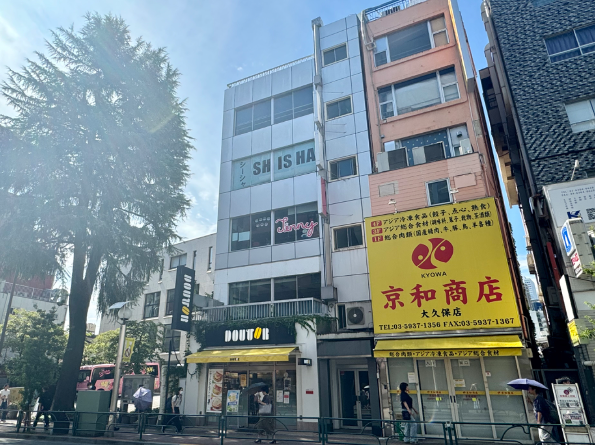 v20240816174048/fresh/building/J00100405819_5
