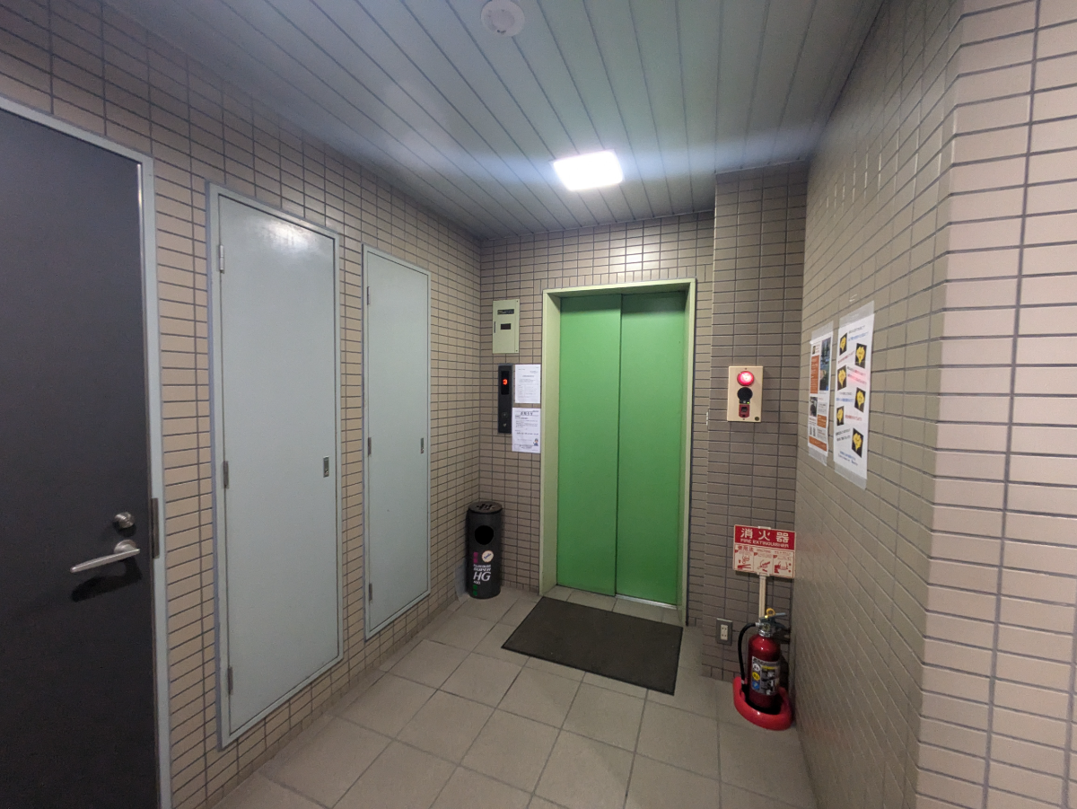 v20240919174106/fresh/building/J00100359834_4
