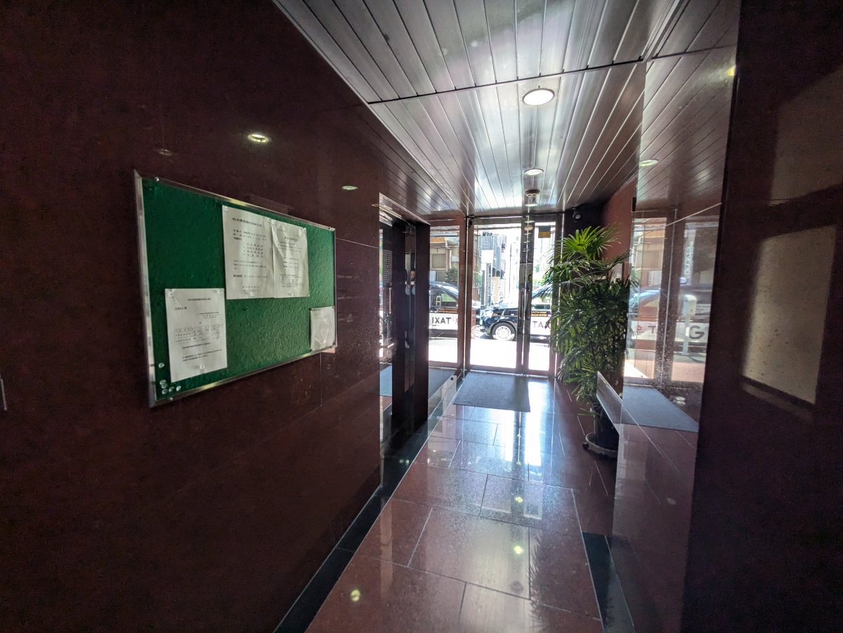 v20241010174100/fresh/building/J00100381743_8