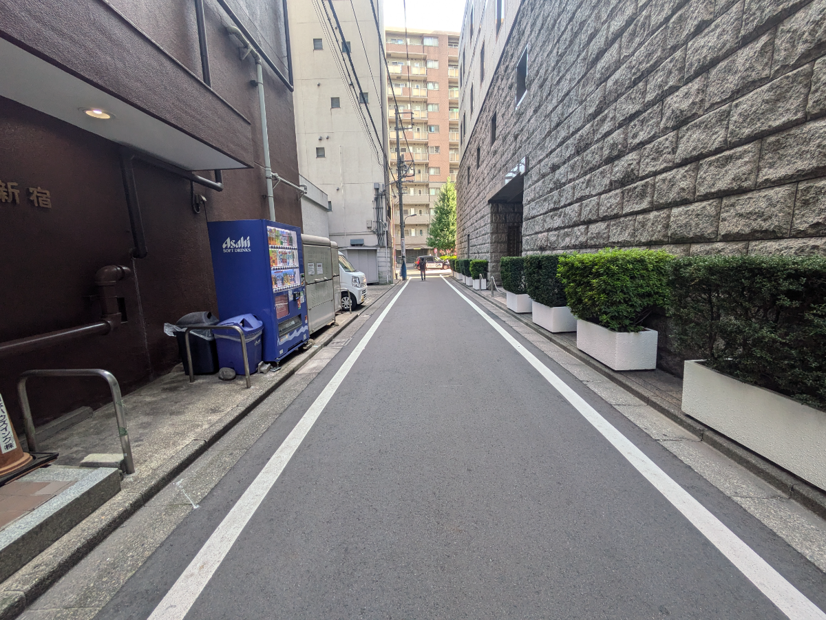v20241021174107/fresh/building/J00100356850_2