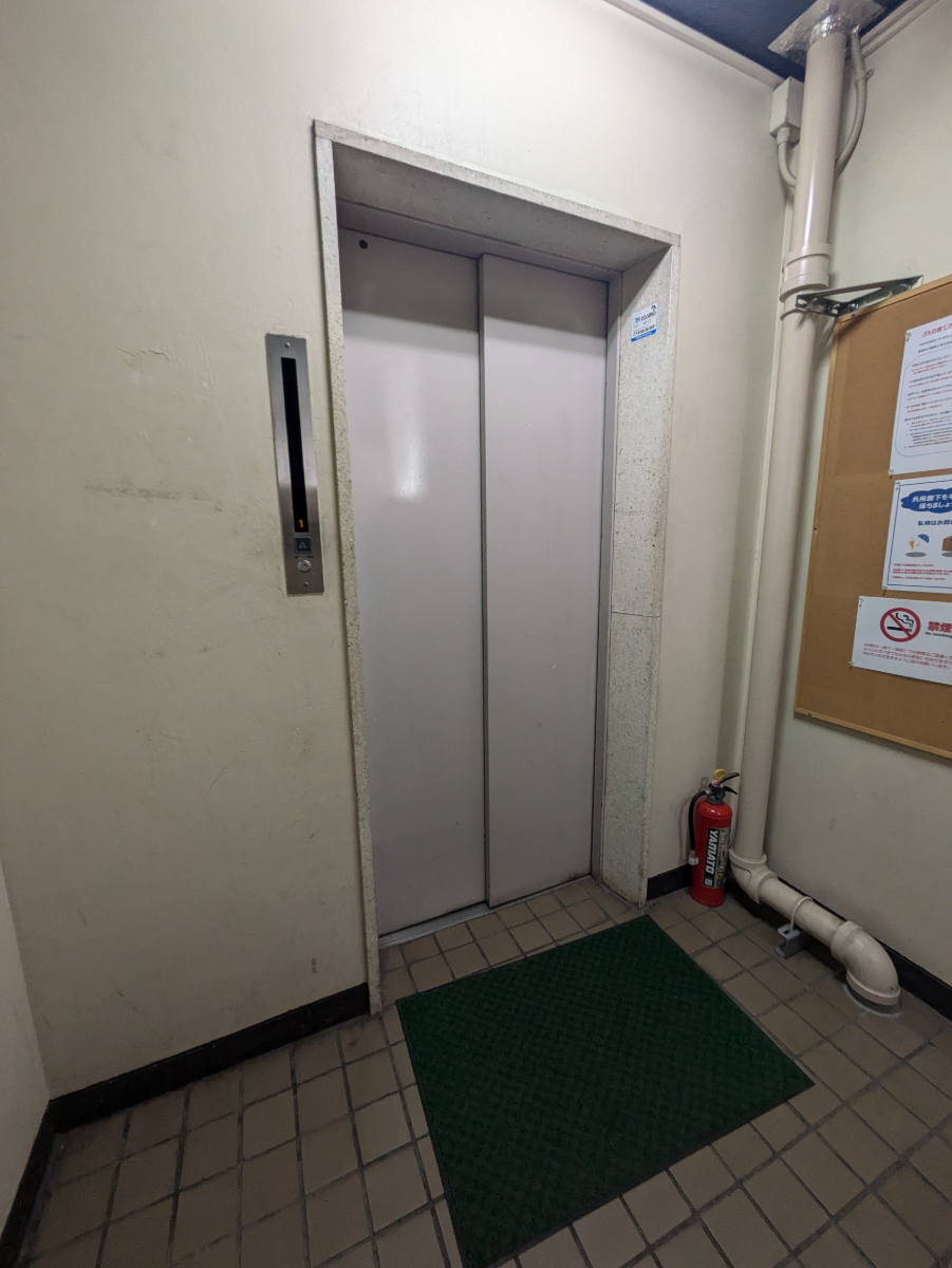 v20241021174107/fresh/building/J00100356850_4