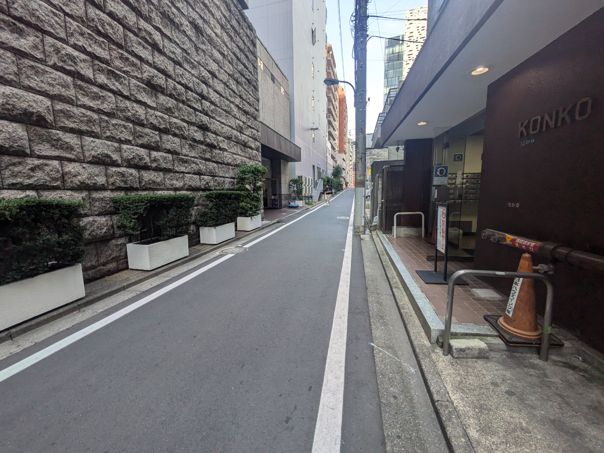 v20241021174107/fresh/building/J00100356850_9