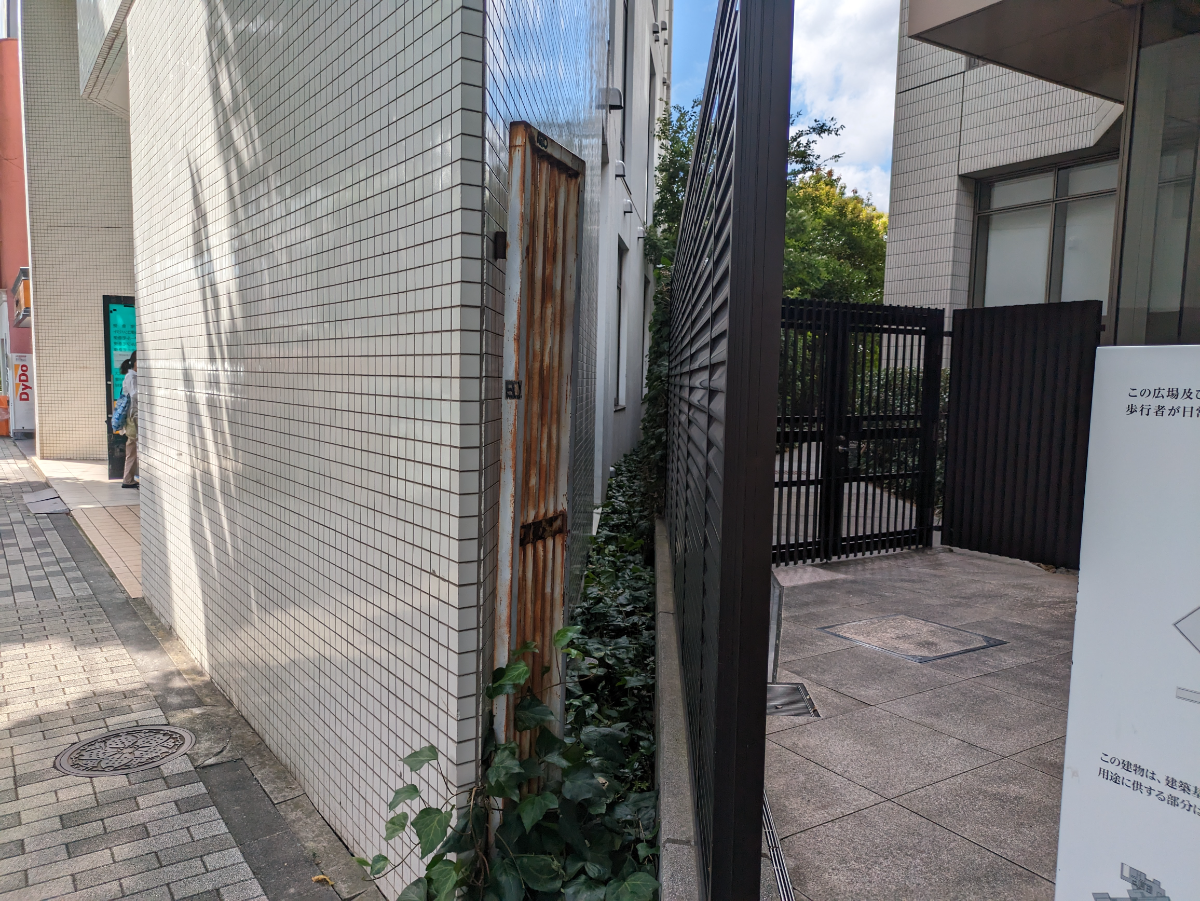 v20241021174107/fresh/building/J00100377150_15