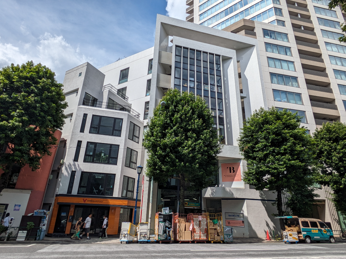 v20241021174107/fresh/building/J00100377150_6