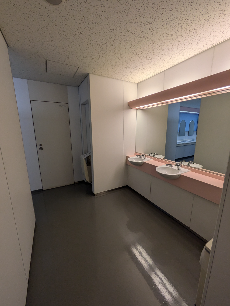 v20241029181443/fresh/room/H00102749880_16