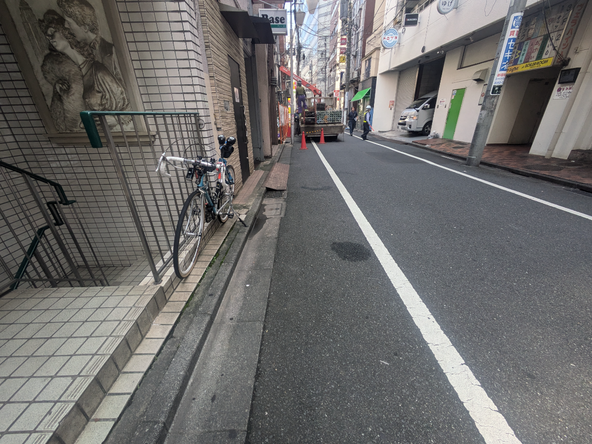 v20241113174104/fresh/building/J00100360379_6