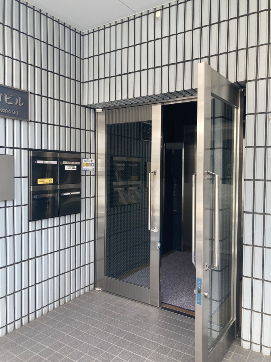 v20241120174114/fresh/building/J00100356576_3