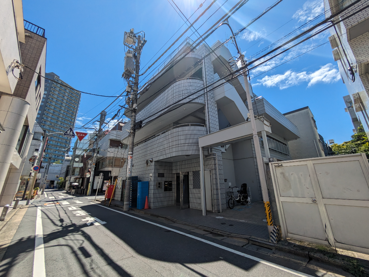 v20241120174114/fresh/building/J00100356576_7