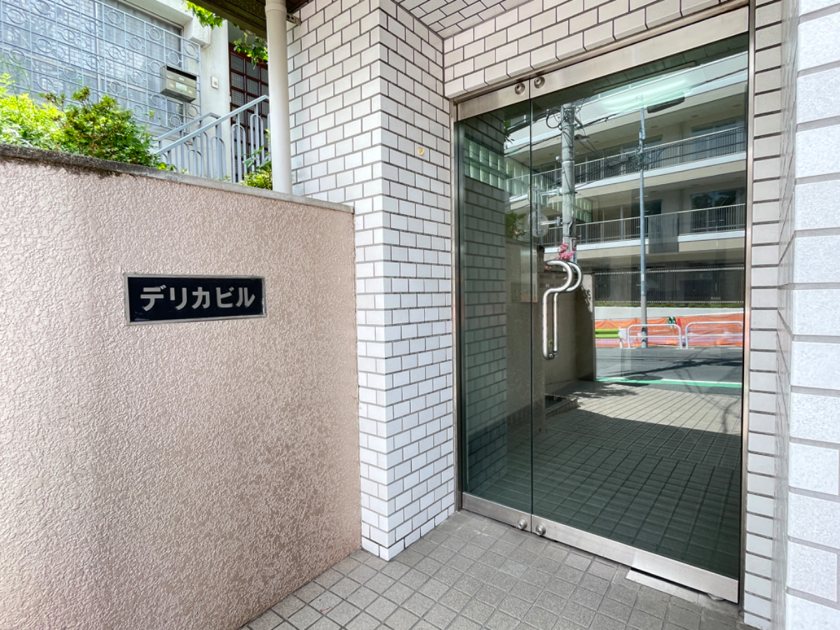v20241120174114/fresh/building/J00100357035_3
