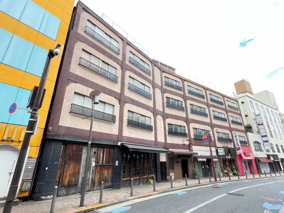 v20241125174106/fresh/building/J00100357015_5