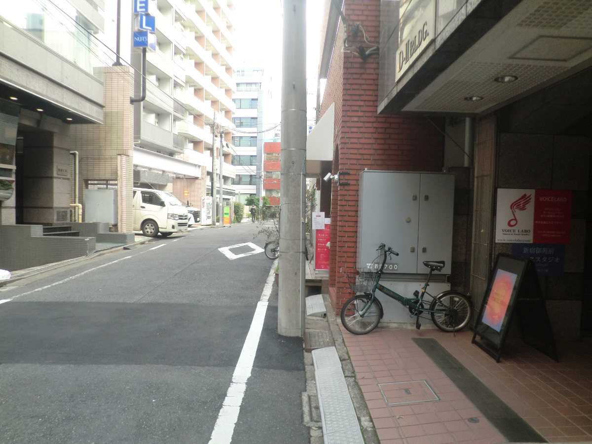 v20241126174057/fresh/building/J00100369774_6