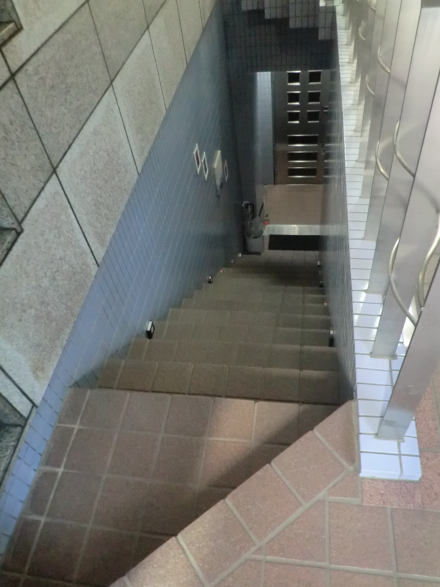 v20241126174057/fresh/building/J00100369774_8