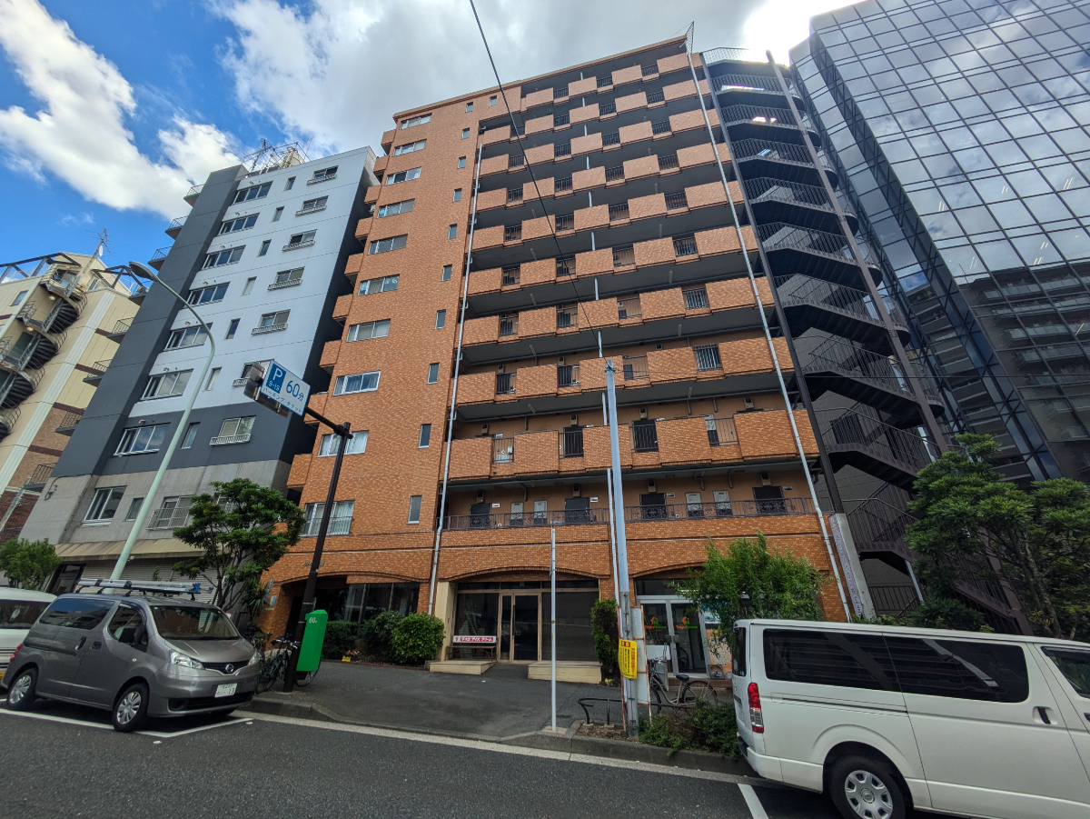 v20241128174054/fresh/building/J00100356851_10