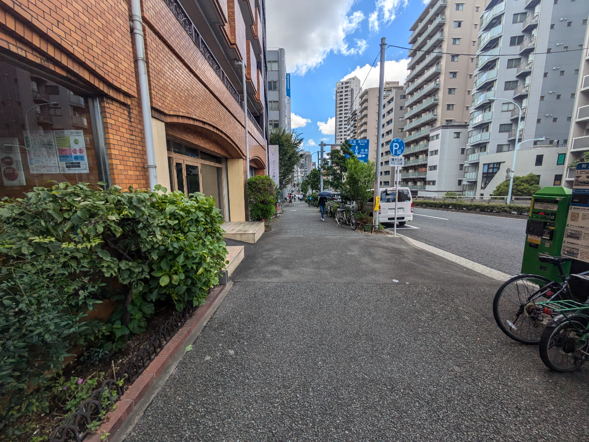 v20241128174054/fresh/building/J00100356851_2