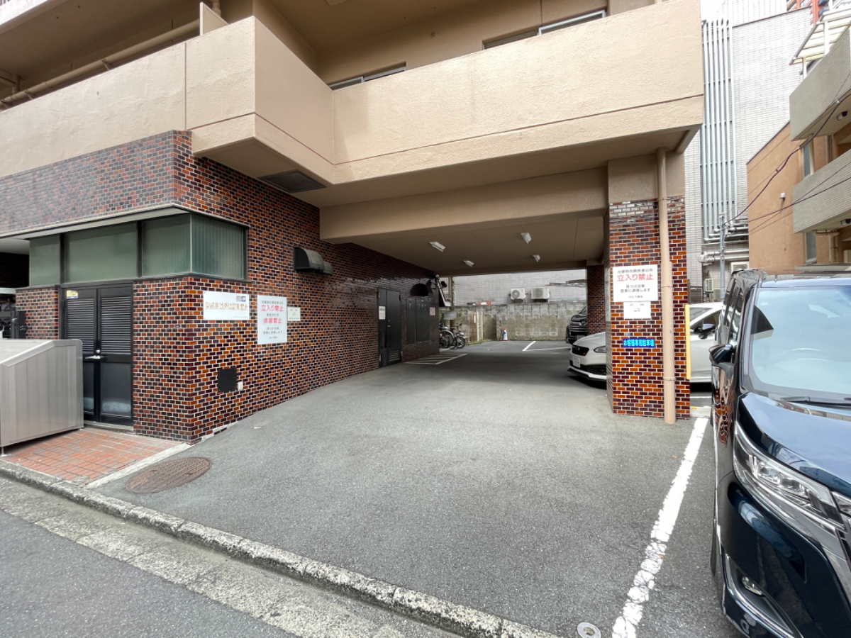 v20241219174105/fresh/building/J00100357022_11