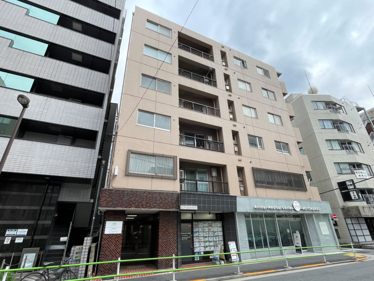 v20241219174105/fresh/building/J00100357022_5