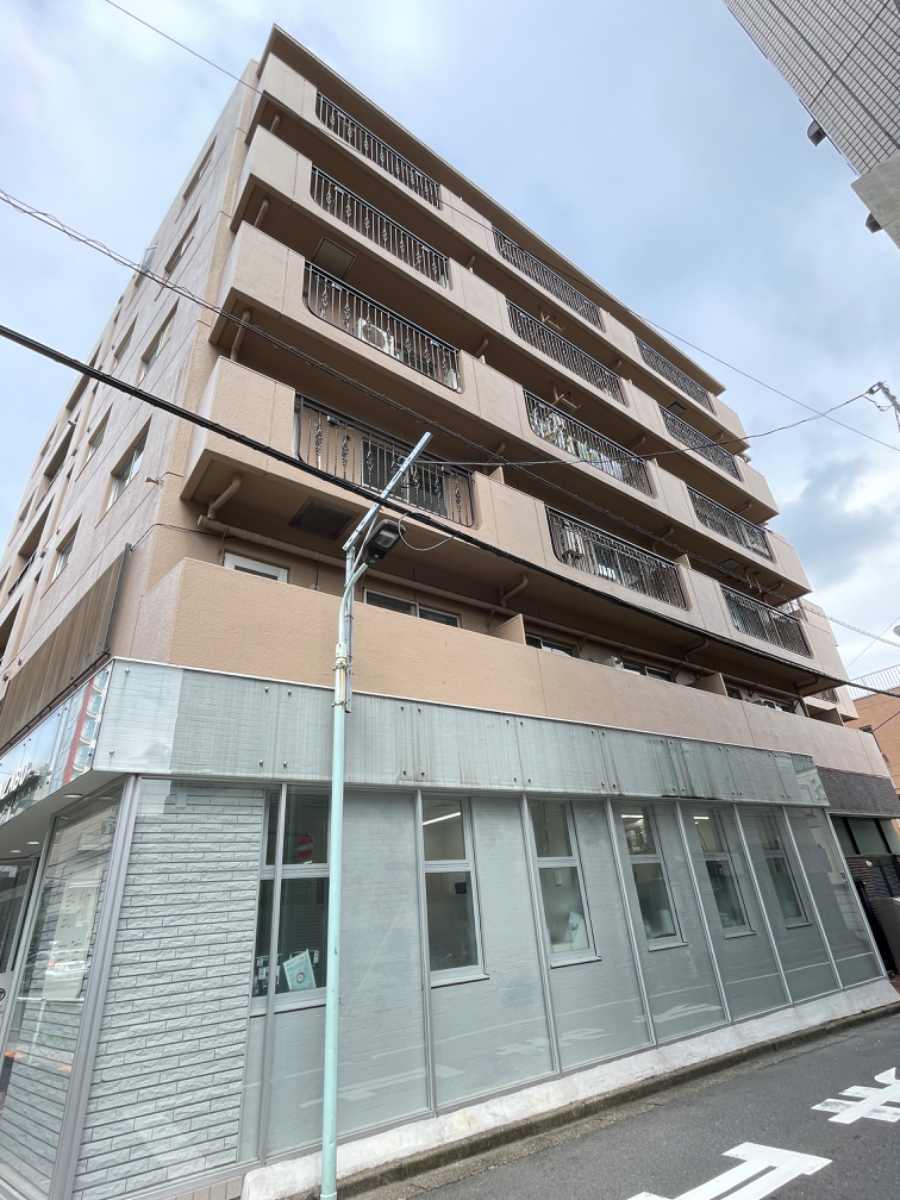 v20241219174105/fresh/building/J00100357022_7