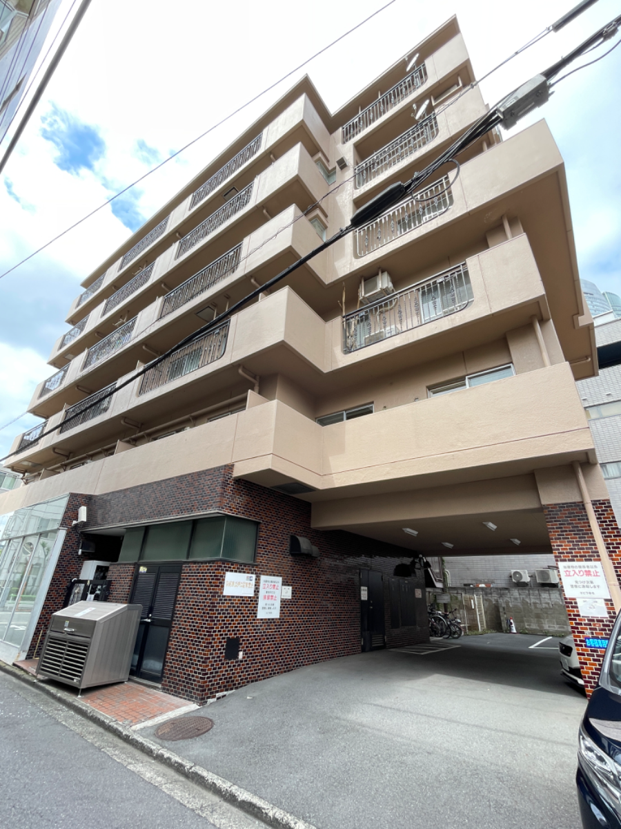 v20241219174105/fresh/building/J00100357022_8