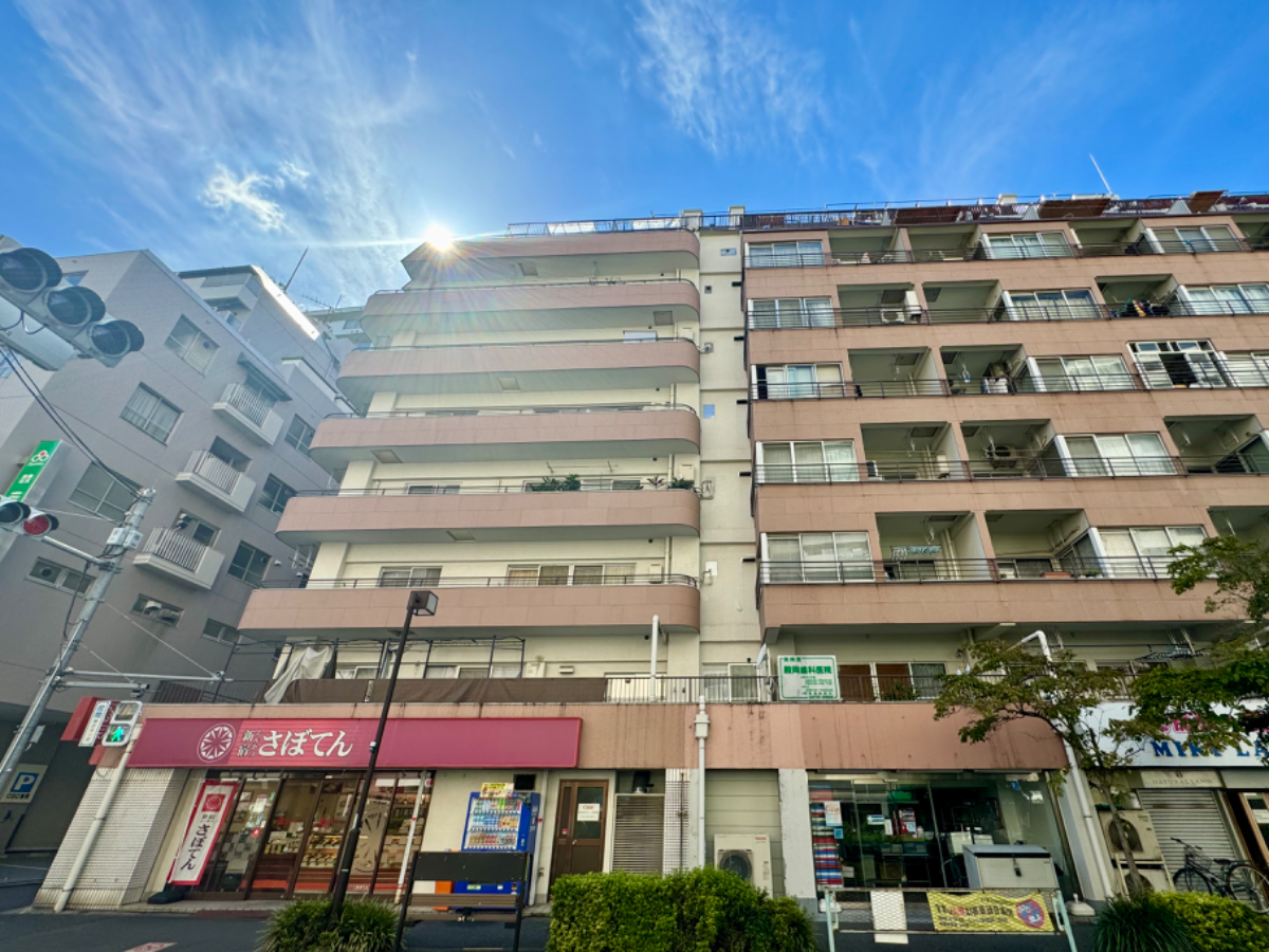 v20241221174033/fresh/building/J00100356983_6