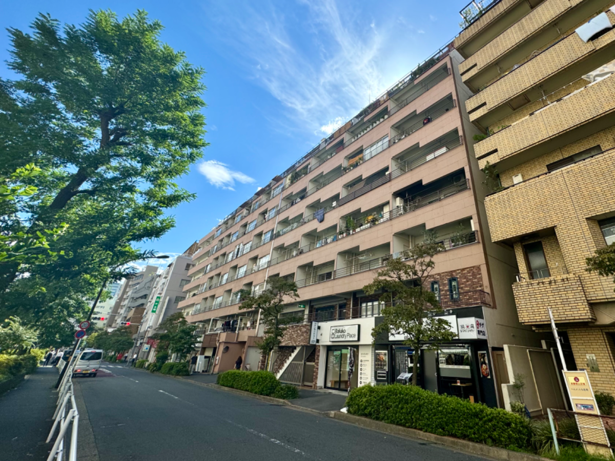 v20241221174033/fresh/building/J00100356983_8