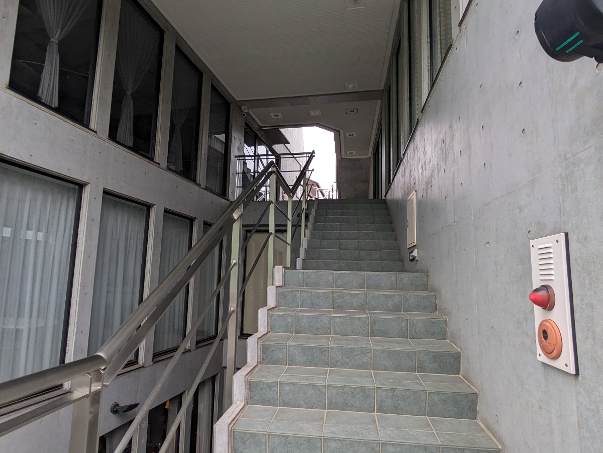 v20241221174033/fresh/building/J00100358108_4