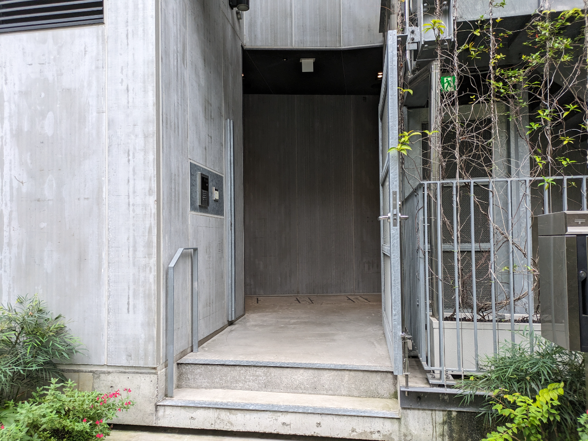 v20250305174101/fresh/building/J00100358767_15