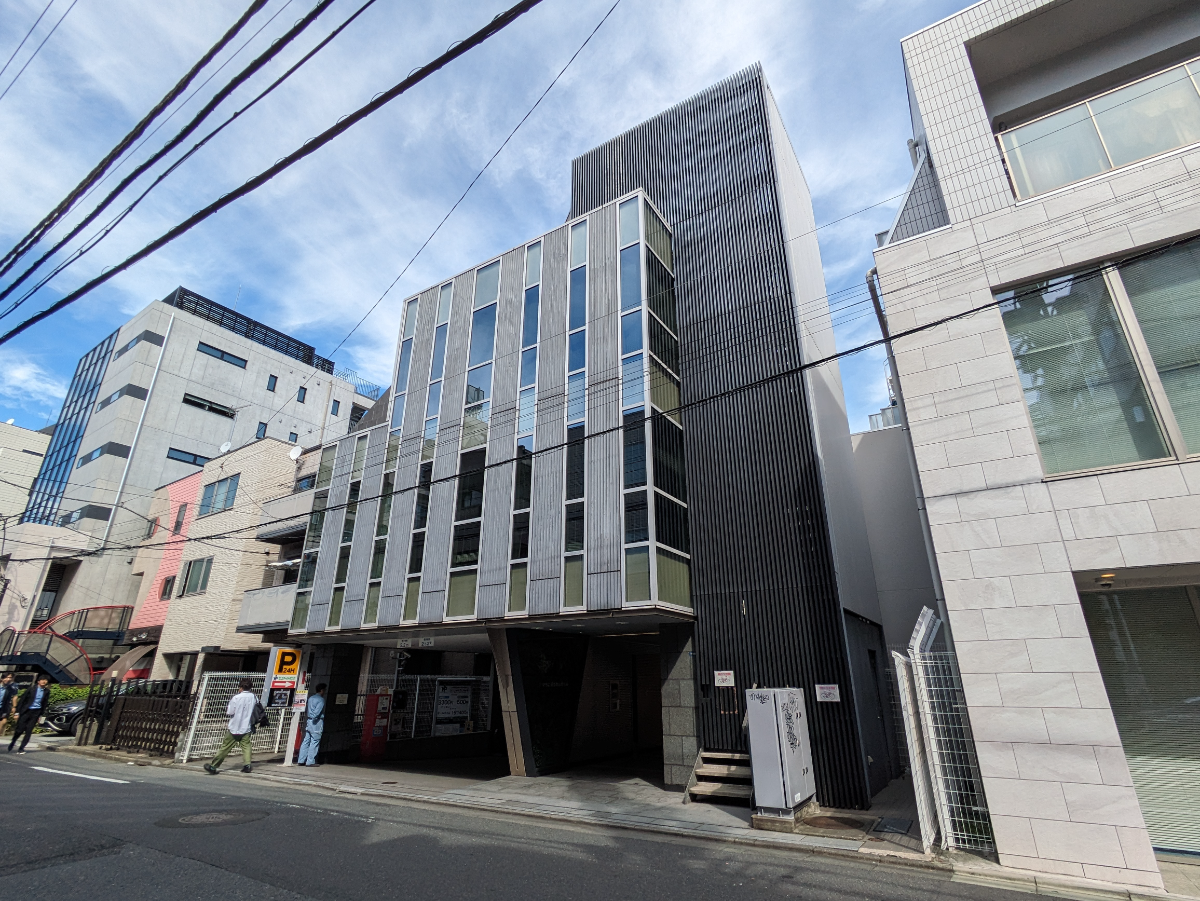 v20250327174118/fresh/building/J00100360300_6