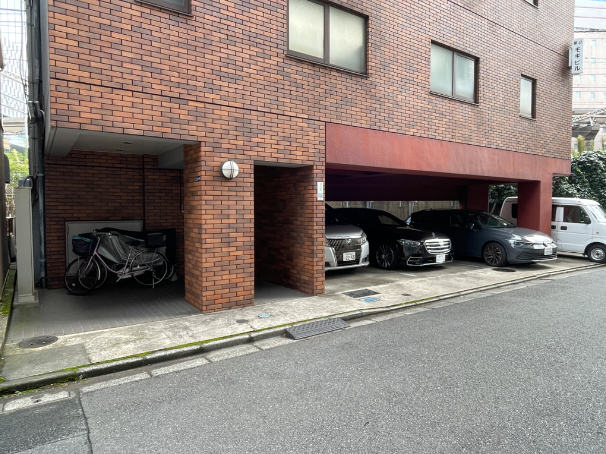 v20250403150658/fresh/building/J00100358331_7