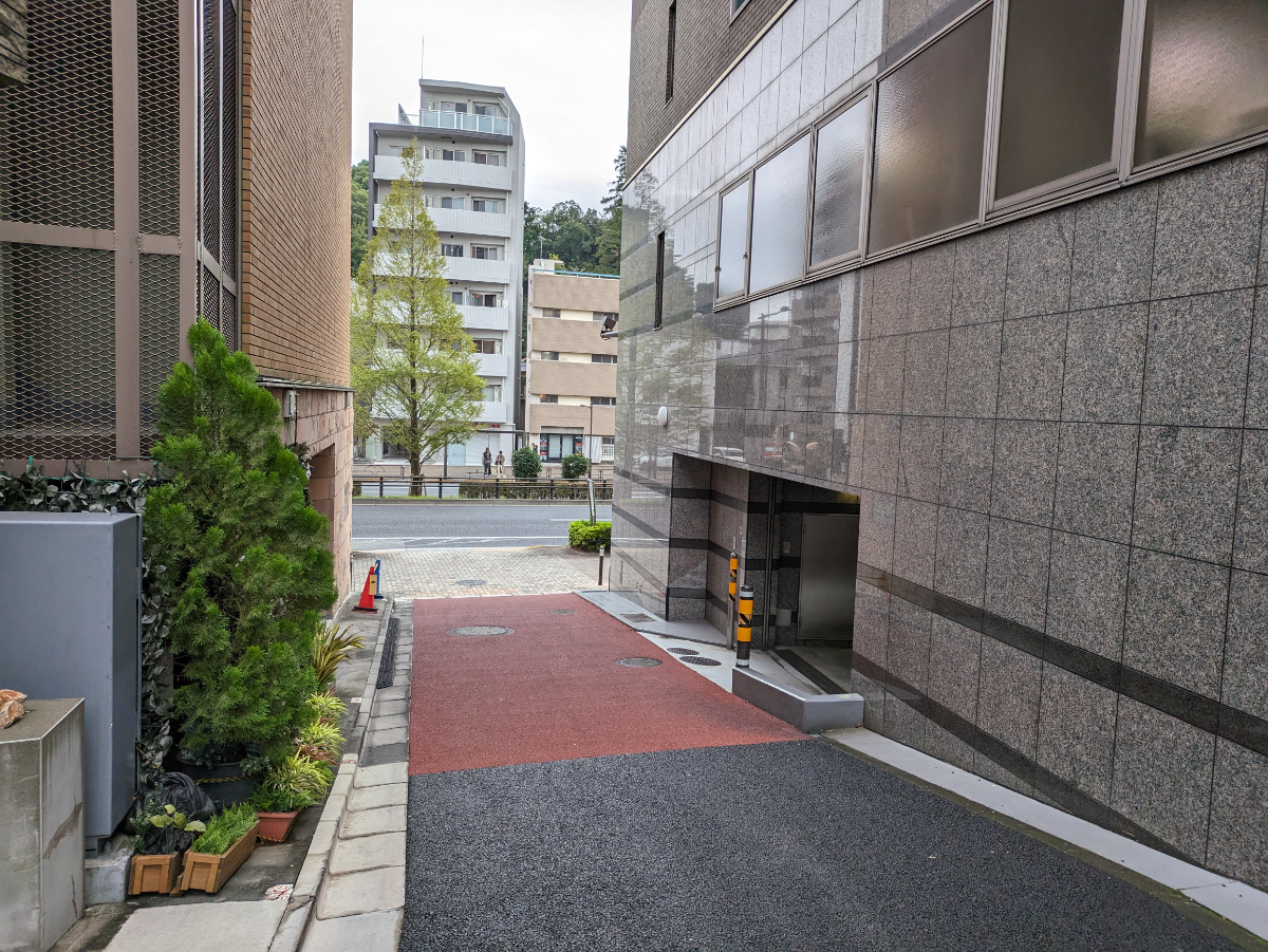 v20250427002254/fresh/building/J00100387143_16