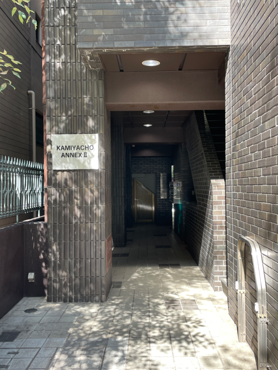 v20250427003014/fresh/building/J00100389327_3
