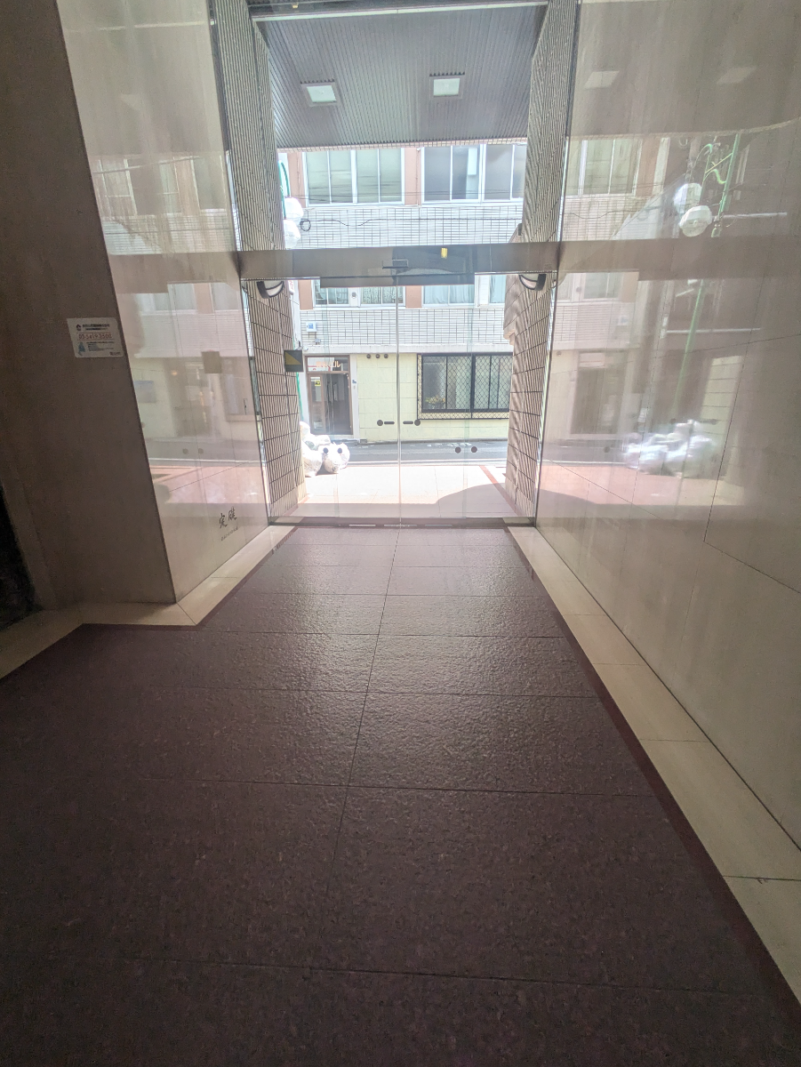 v20250427003014/fresh/building/J00100390696_11