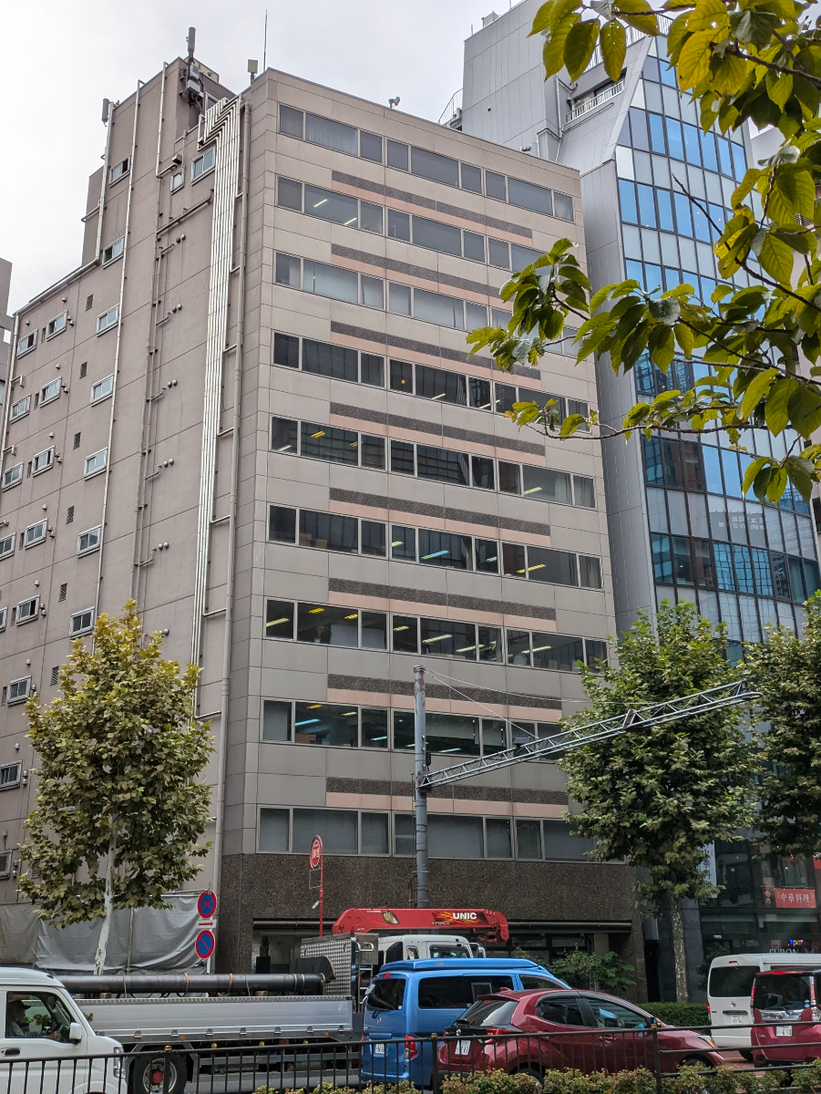 v20250427003014/fresh/building/J00100390825_1
