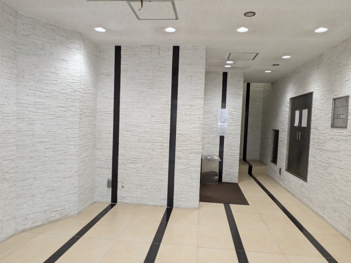 v20250427003014/fresh/building/J00100390825_6