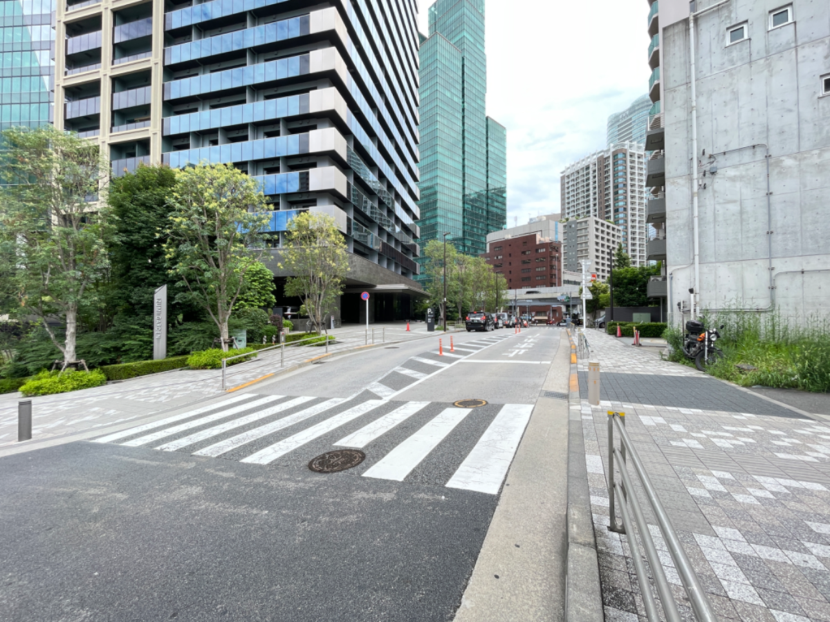 v20250427003015/fresh/building/J00100389879_16