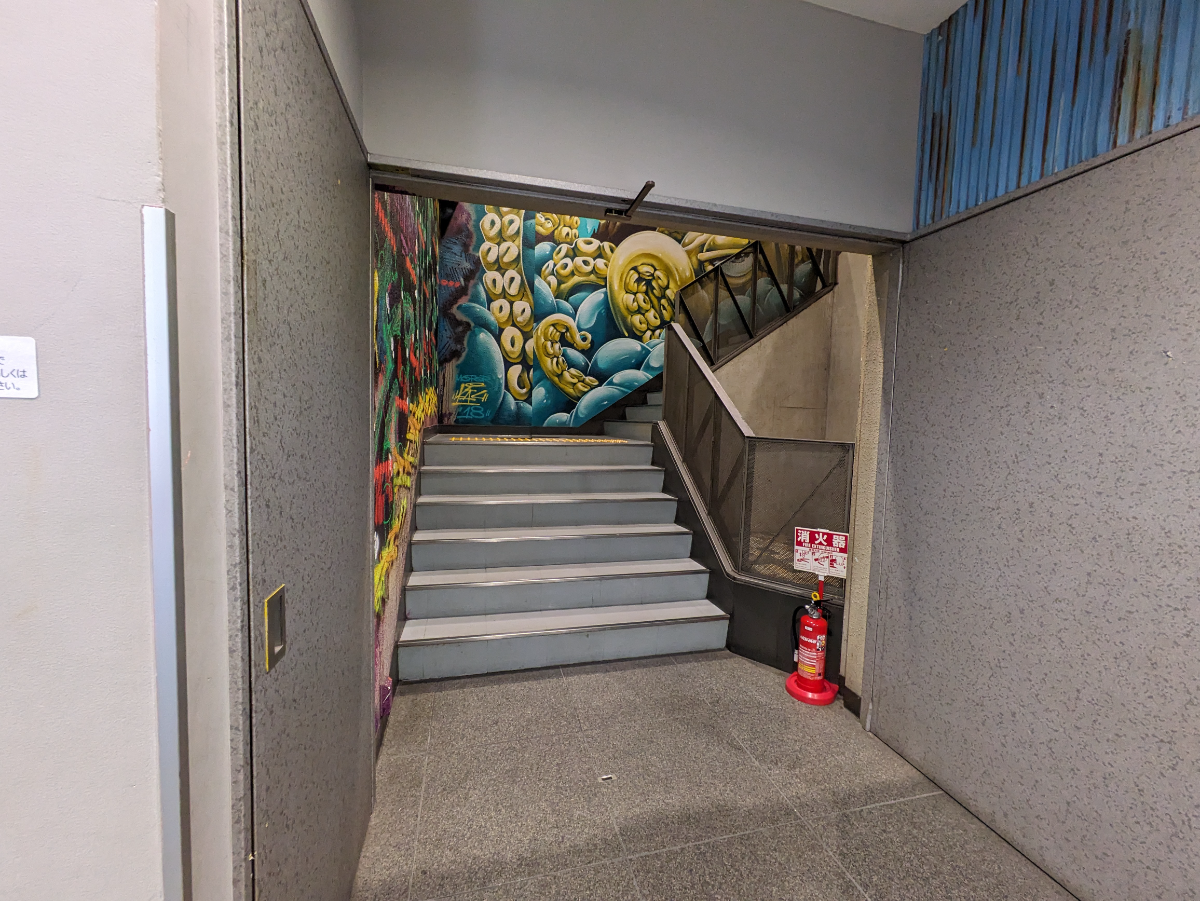 v20250427003015/fresh/building/J00100392252_5