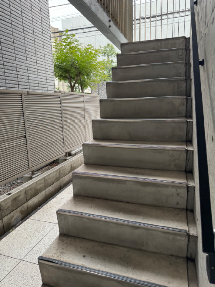 v20250427010206/fresh/building/J00100428594_7