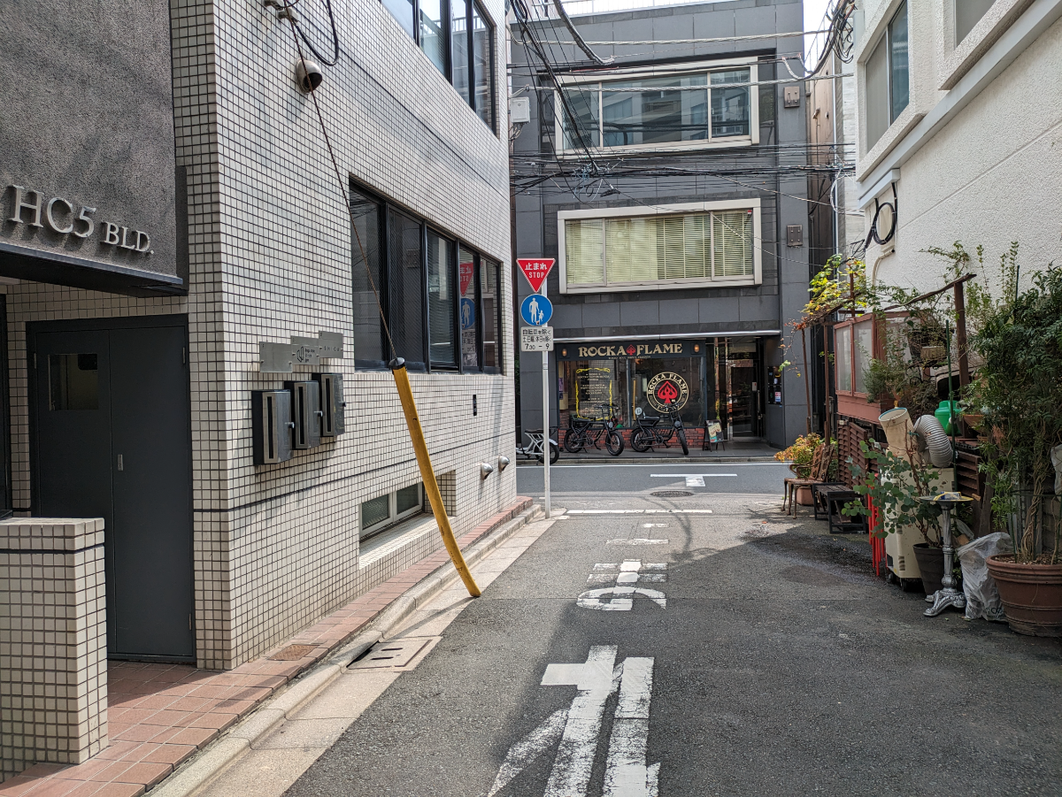 v20250427010206/fresh/building/J00100435819_2