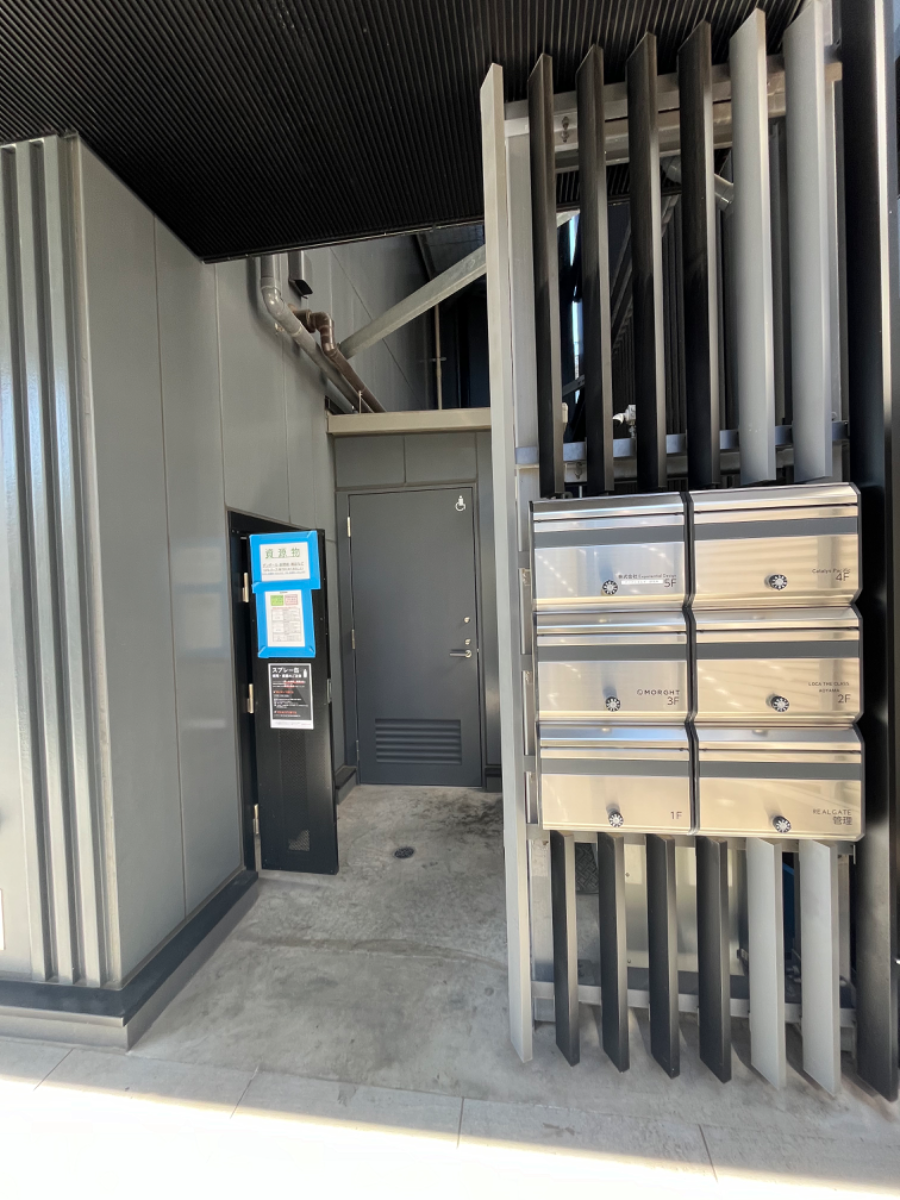 v20250427010506/fresh/building/J00100492194_5