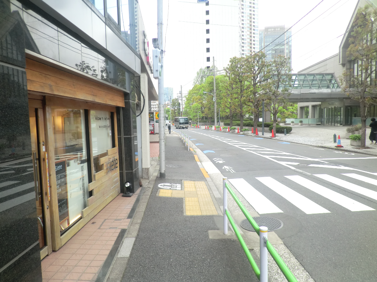v20250427022807/fresh/building/J00100375043_9