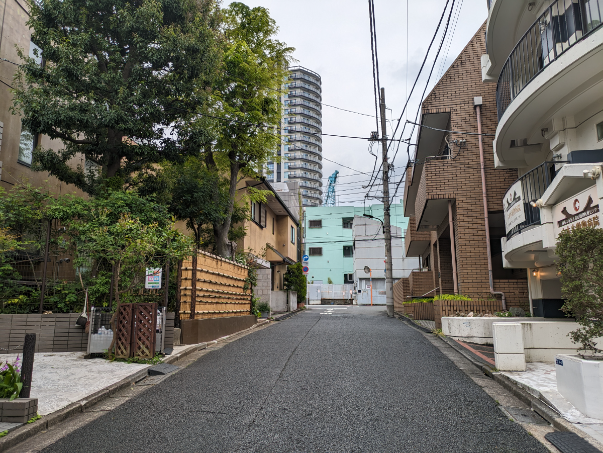 v20250427023127/fresh/building/J00100378233_2
