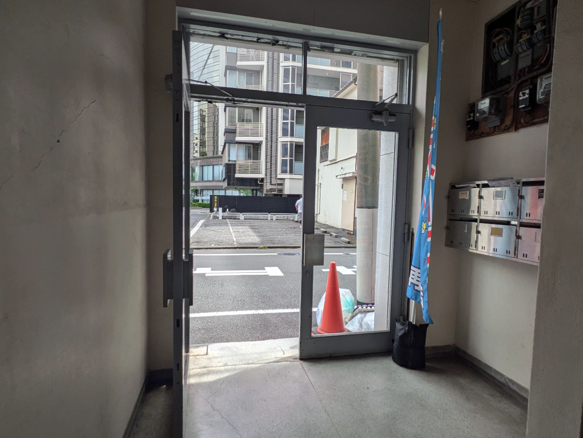 v20250427023510/fresh/building/J00100382033_6