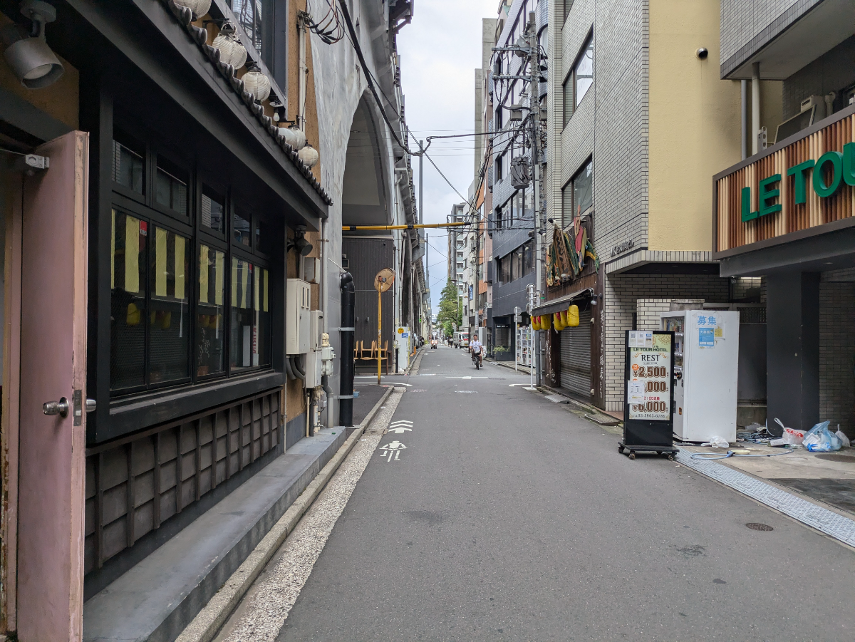 v20250427023809/fresh/building/J00100383102_2