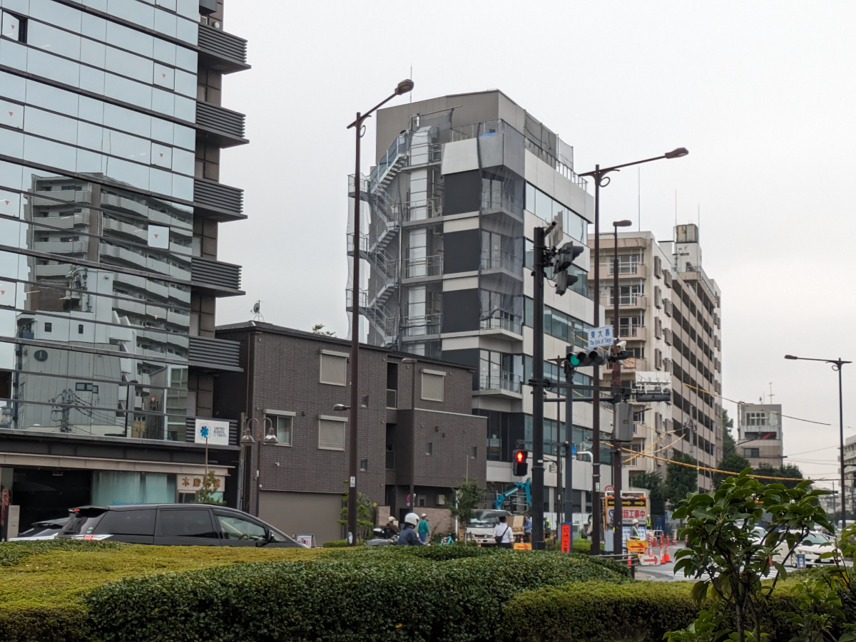 v20250501150658/fresh/building/J00100513754_10