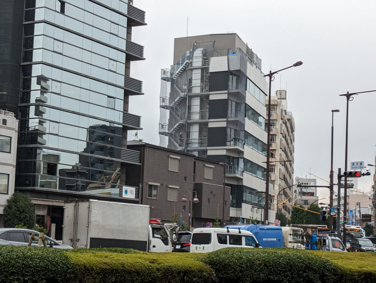 v20250501150658/fresh/building/J00100513754_11