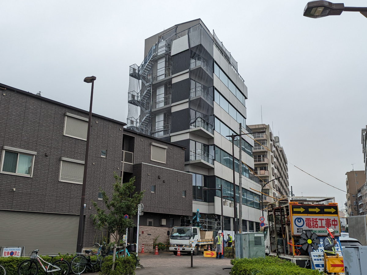 v20250501150658/fresh/building/J00100513754_9