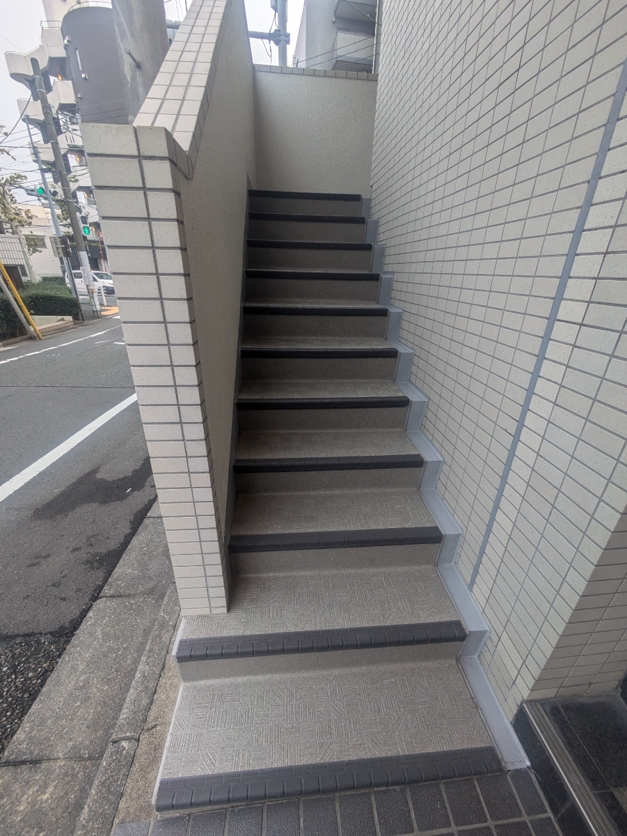 v20250506150654/fresh/building/J00100356783_4