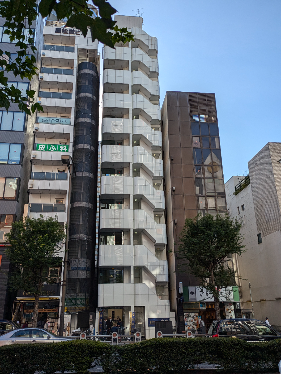 v20250530150901/fresh/building/J00100395325_6
