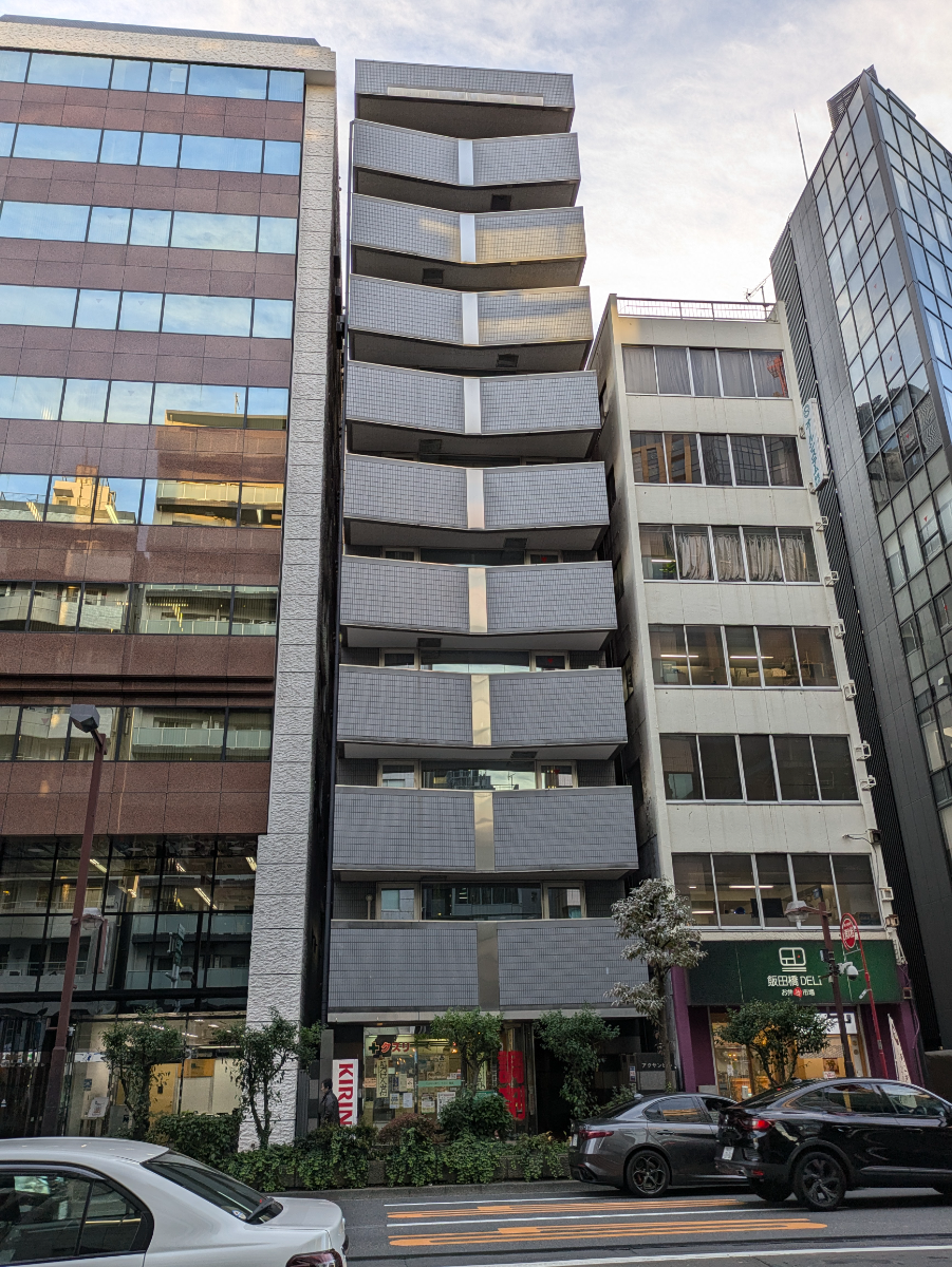 v20250603150701/fresh/building/J00100382803_1