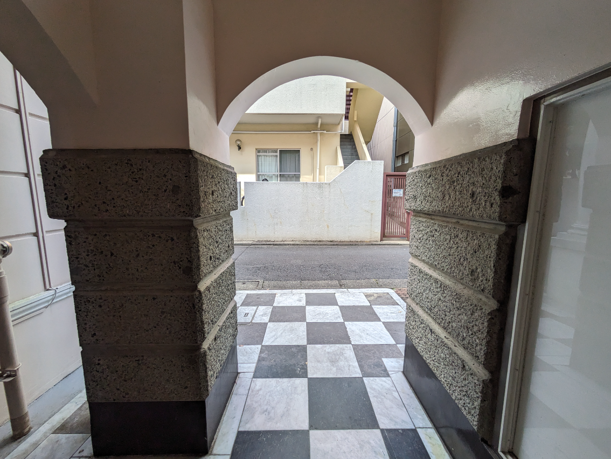 v20250611023000/fresh/building/J00100360661_9