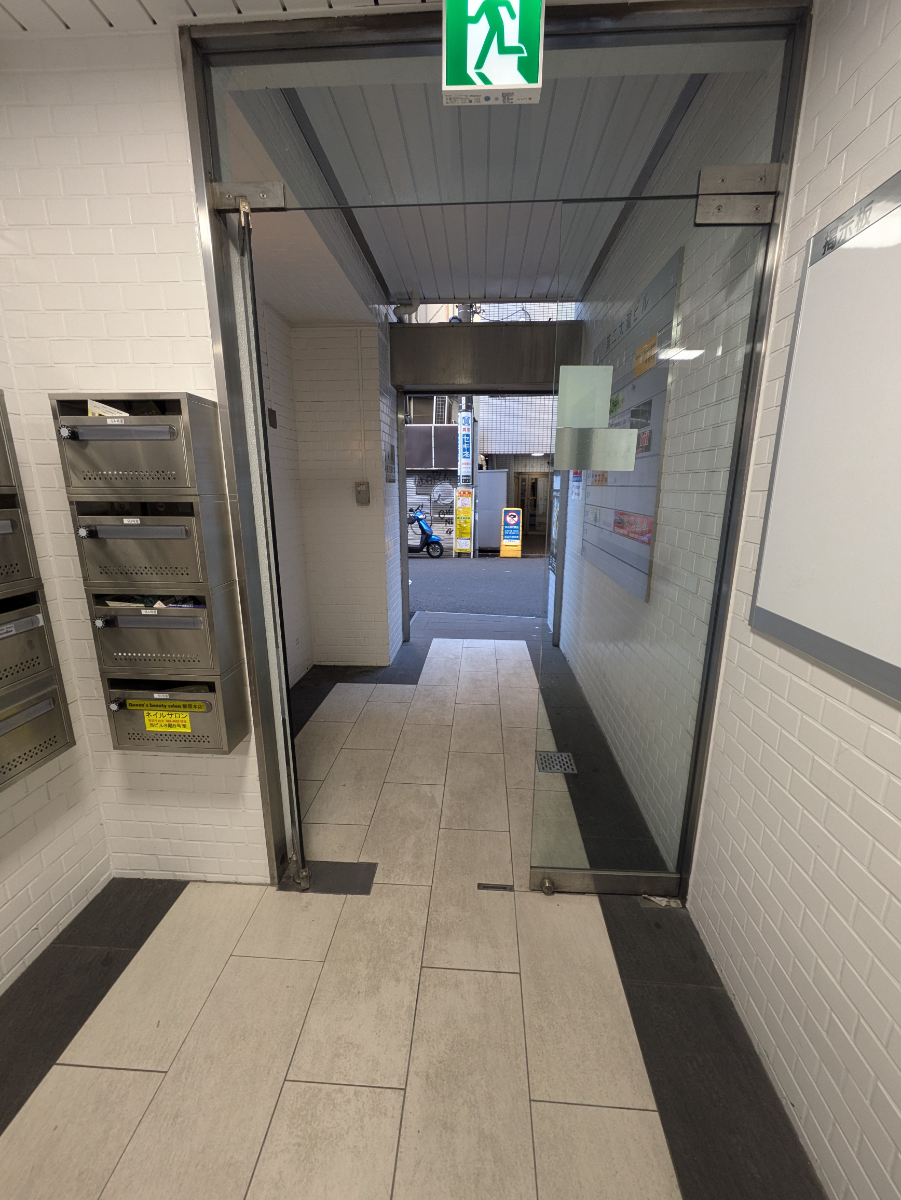 v20250611150815/fresh/building/J00100374792_11